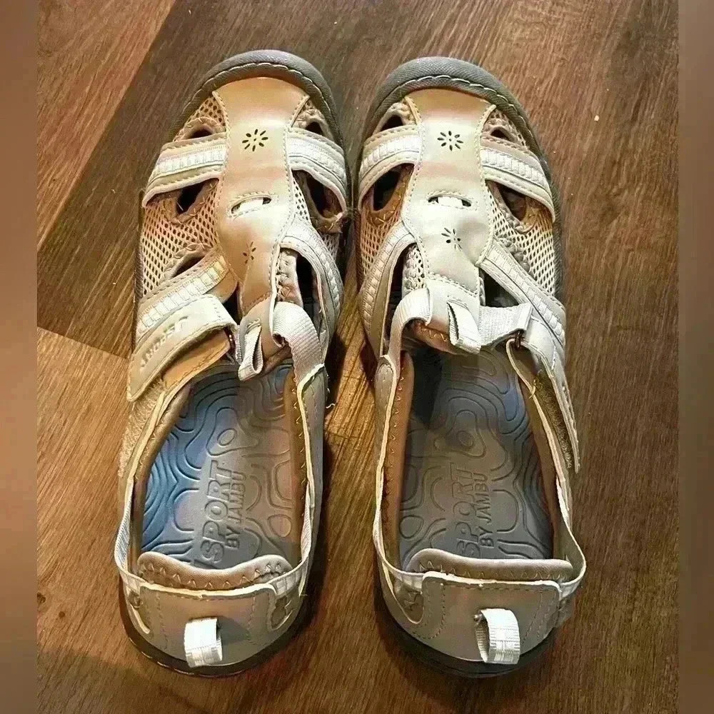 Jsport by Jambu Gray Sandals w/light blue and white size 10M